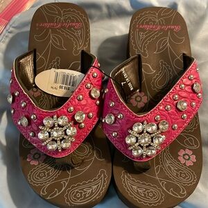 Women’s western style flip flops Rustic Coutures NWT
